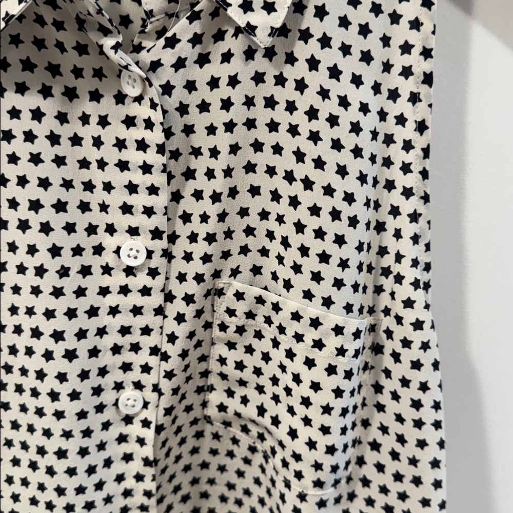 Equipment White Sleeveless Blouse with Black Star Pattern - Picture 2 of 6